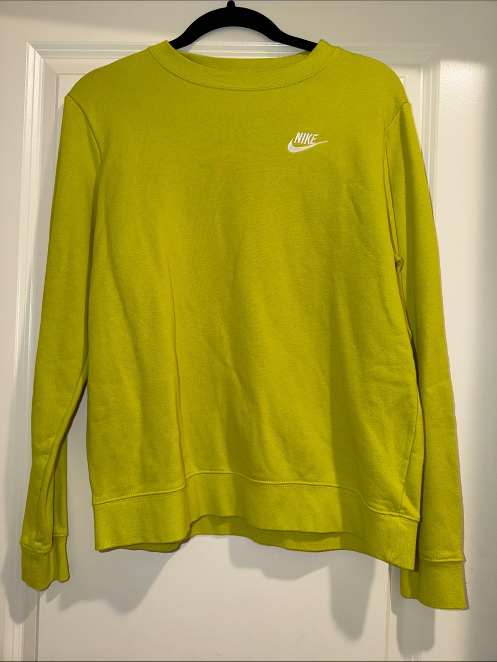Nike Women’s Crewneck Sweatshirt in Chartreuse Green